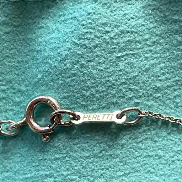 Sold💓TIFFANY & CO.
Cross Pendant Necklace💓 - Picture 6 of 11